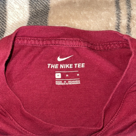 🔥🔥NIKE SHIRT🔥🔥 - Picture 3 of 4